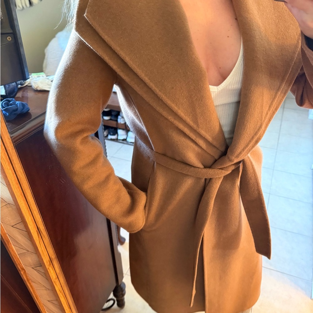 Vintage Camel Belted Trench Coat; Size: M/L - Picture 3 of 13